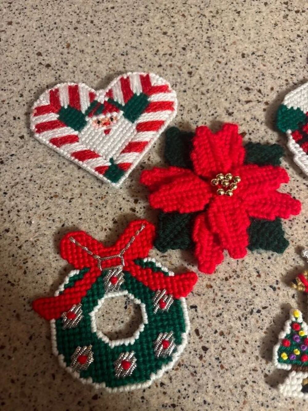 5 Plastic Canvas Needlepoint Christmas magnets - Picture 3 of 4